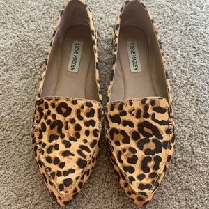 Steve Madden Feather Loafer in Leopard size 7